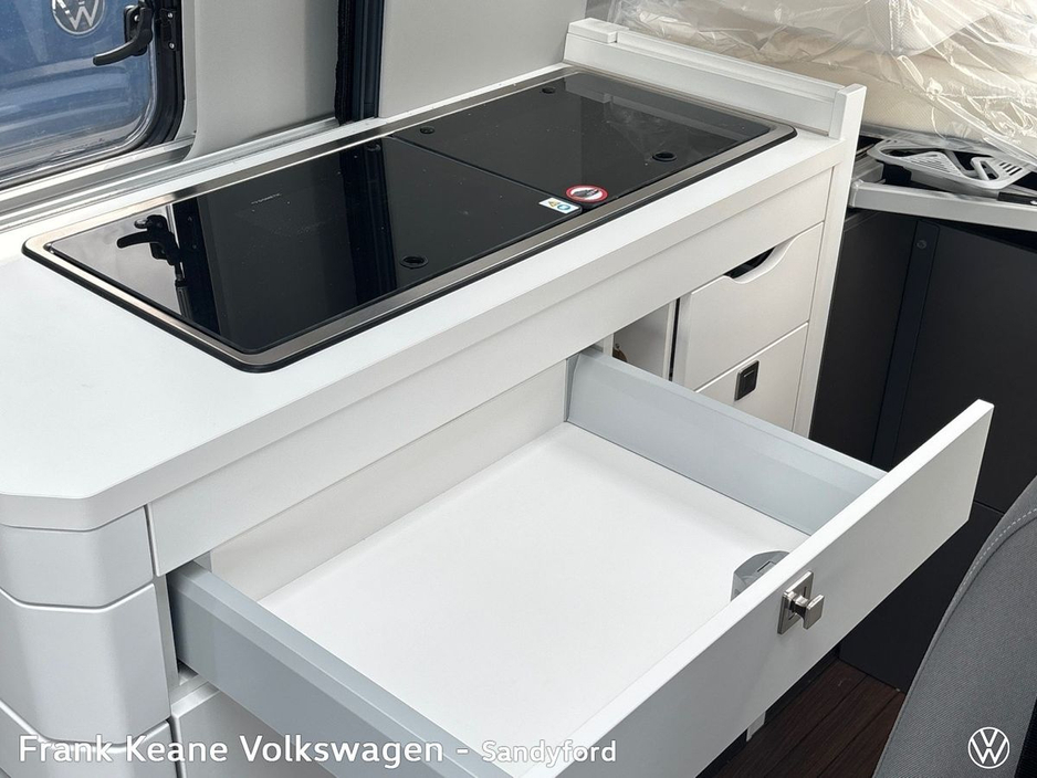 2025 Volkswagen California GRAND CALIFORNIA 600 177BHP AUTO *DEMO MODEL* *APPLE CARPLAY/ANDROID AUTO* *REAR VIEW CAMERA* *FRONT AND REAR PARKING SENSORS* *ELECTRIC PARKING BRAKE* €95,950