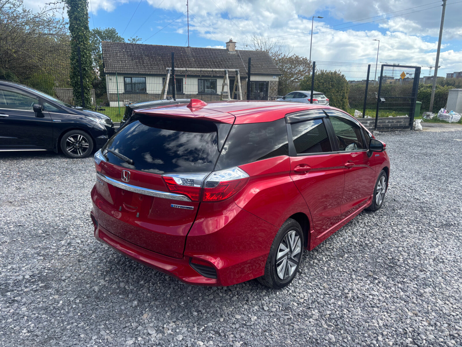 2017 Honda Shuttle - image 5