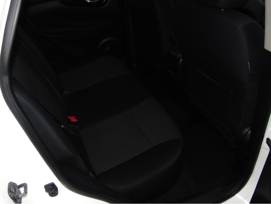 2016 Nissan Qashqai - image 13