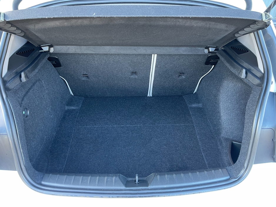 2015 BMW 1 Series - image 6