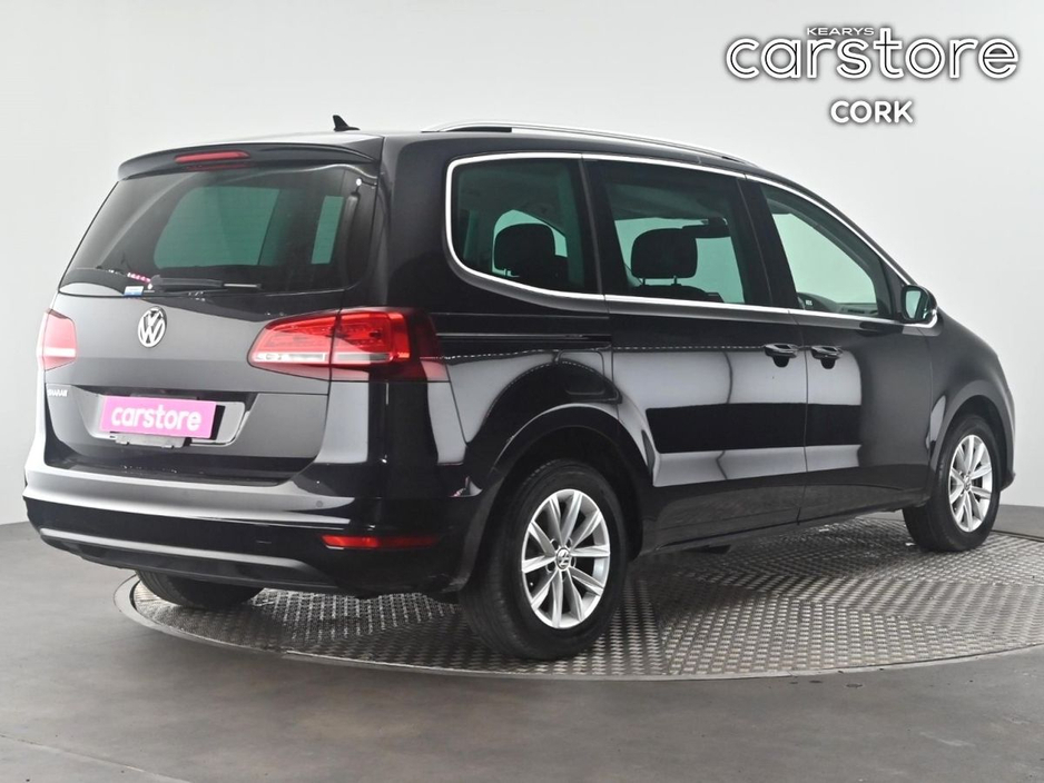 2018 Volkswagen Sharan - image 5