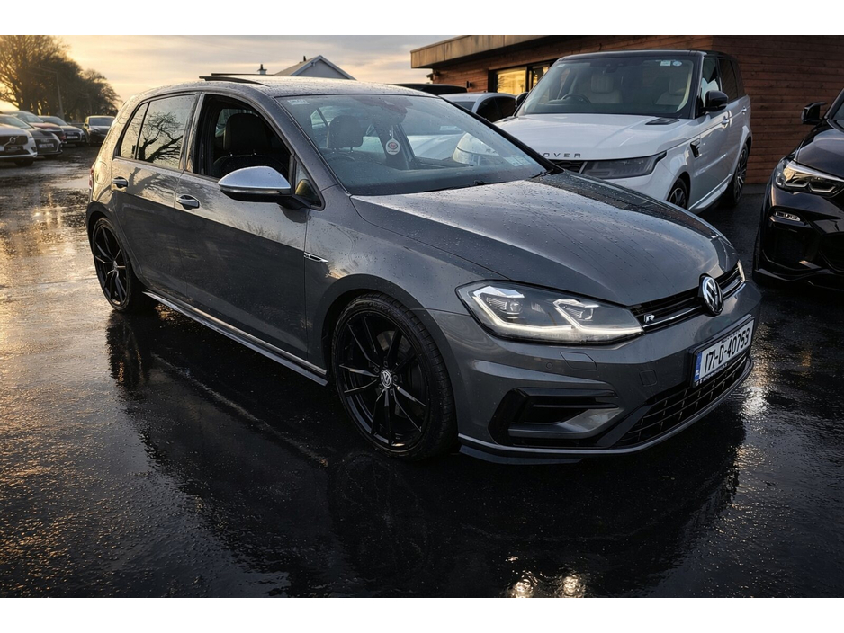 2017 Volkswagen Golf - image 10