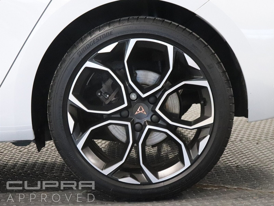 2025 Cupra Leon 1.5eTSI 150hp DSG €35,950