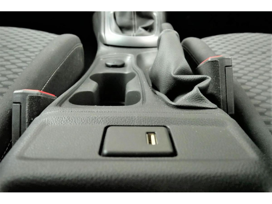 2018 Opel Astra - image 23