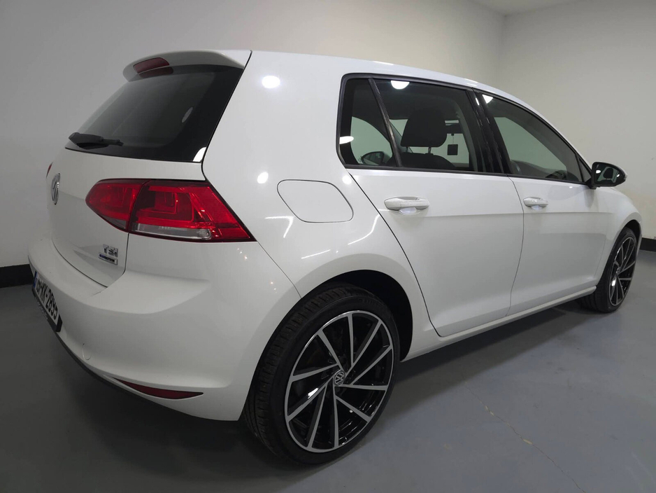 2015 Volkswagen Golf 1.2 TSI 5DR 110HP Trendline €12,950