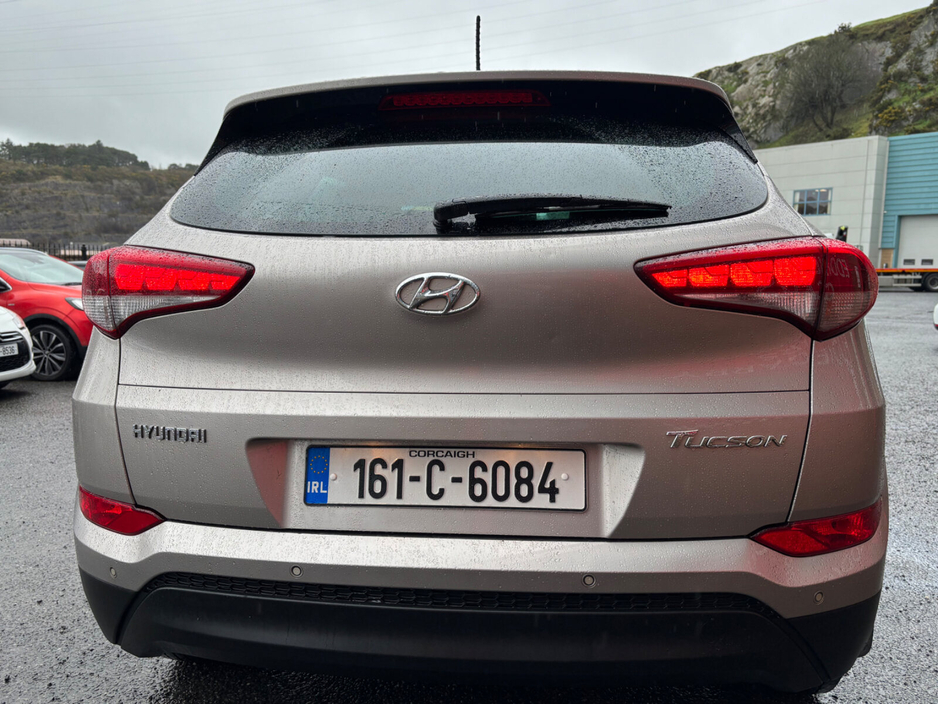 2016 Hyundai Tucson - image 5