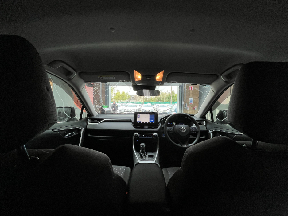 2020 Toyota Rav4 - image 13