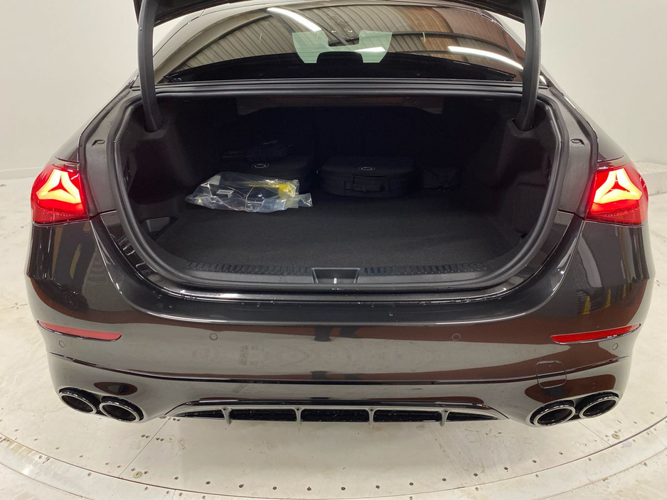 2026 Mercedes-Benz AMG AMG E53 HYBRID 4MATIC €139,770