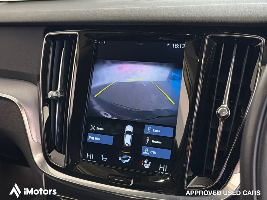 2020 Volvo V60 D4 MOM AT 5DR Auto €26,900
