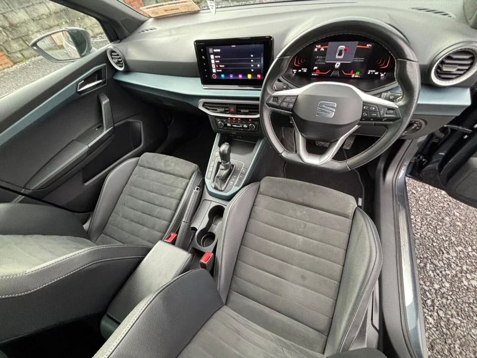 2023 SEAT Arona - image 15