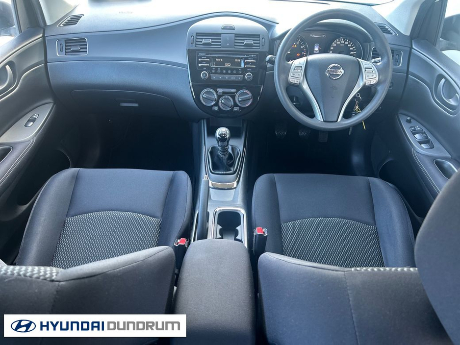 2017 Nissan Pulsar - image 10