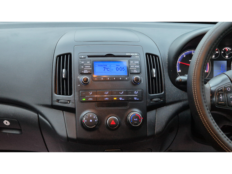 2011 Hyundai i30 Comfort 1.6CRDi 128HP €3,995