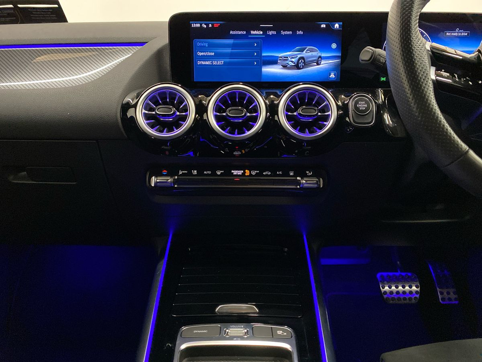 2024 Mercedes-Benz GLA Class - image 11