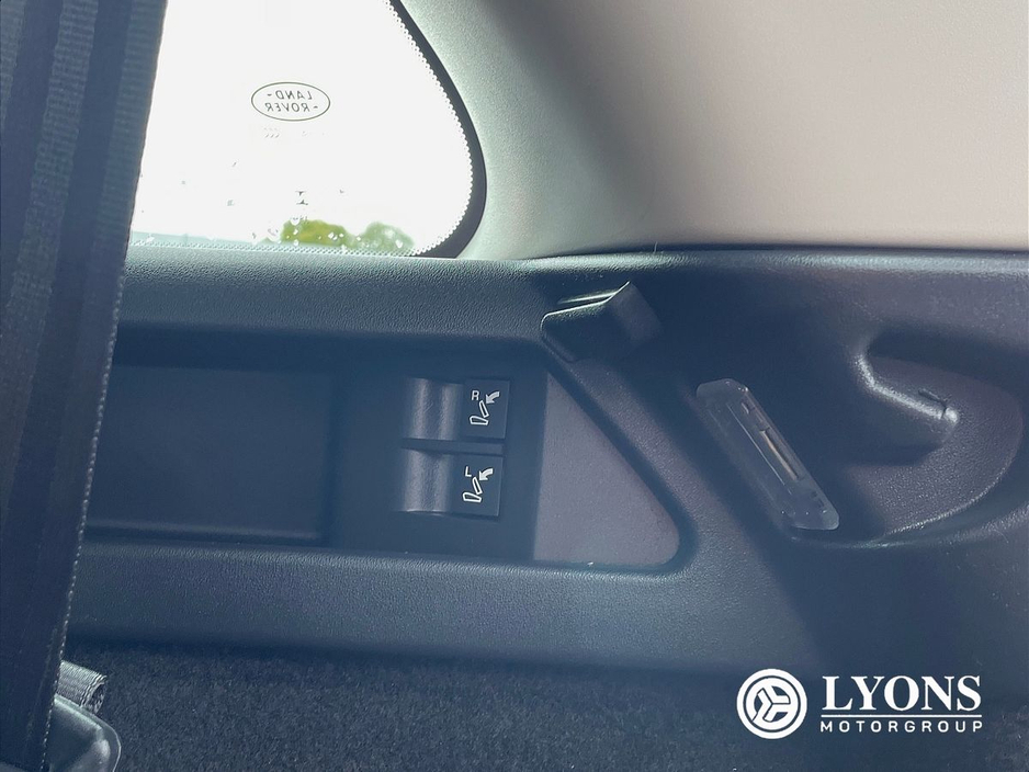 2020 Land Rover Discovery Sport - image 17