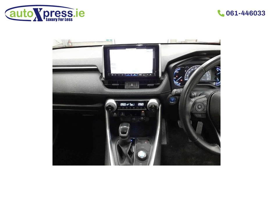 2020 Toyota Rav4 - image 2