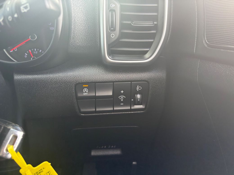 2019 Kia Sportage - image 14