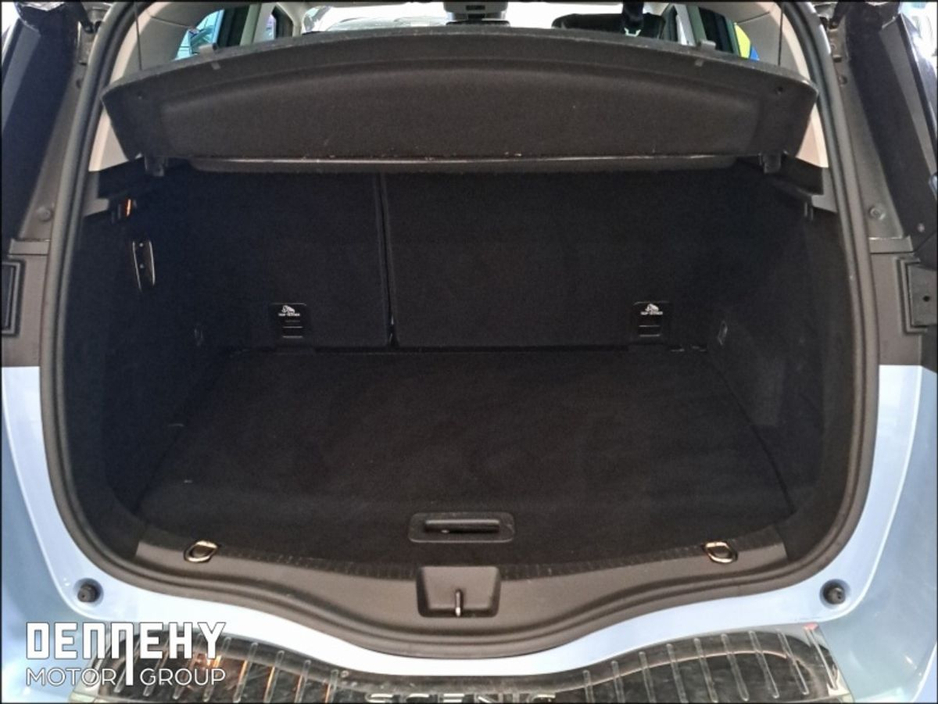 2017 Renault Scenic - image 14