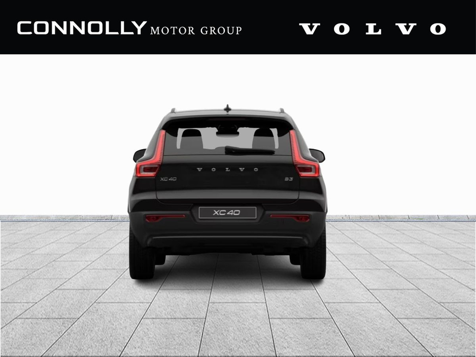 2026 Volvo XC40 - image 13