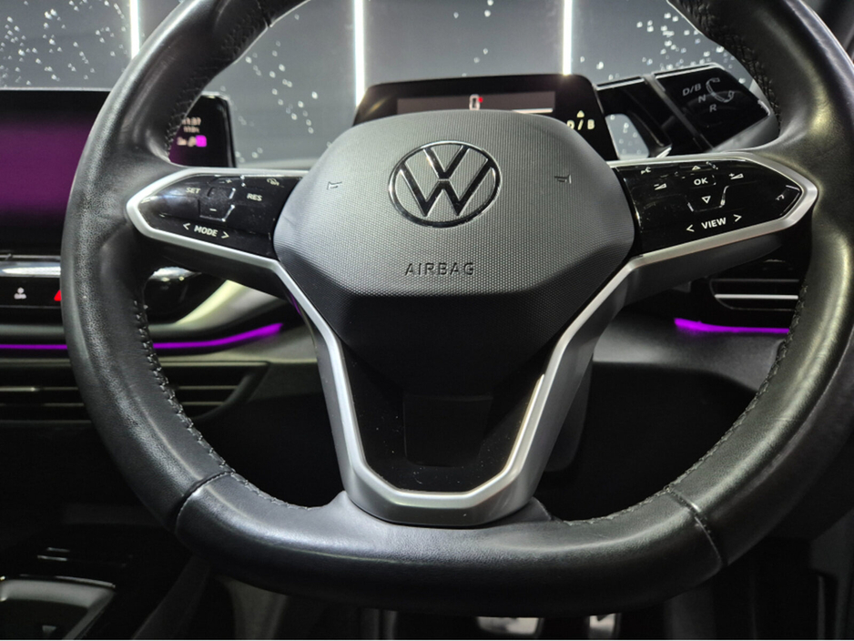 2023 Volkswagen ID.4 - image 14