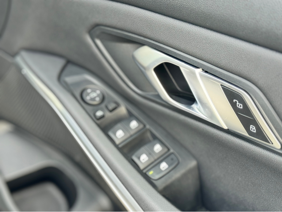 2021 BMW 3 Series G20 320D SE AUTO * BLACK PACK * €29,950