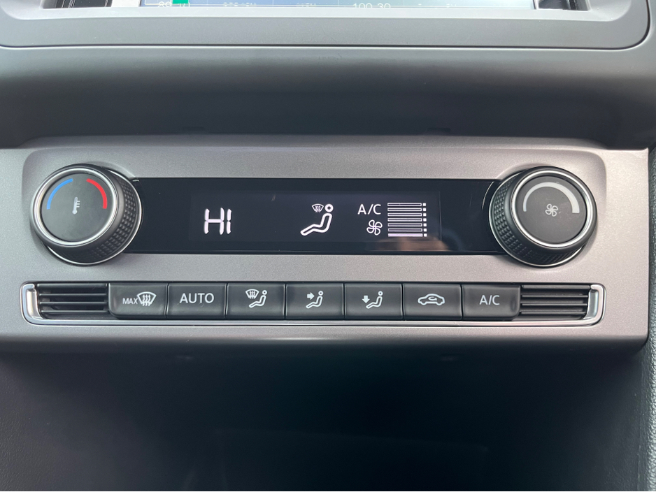 2015 Volkswagen Polo - image 13