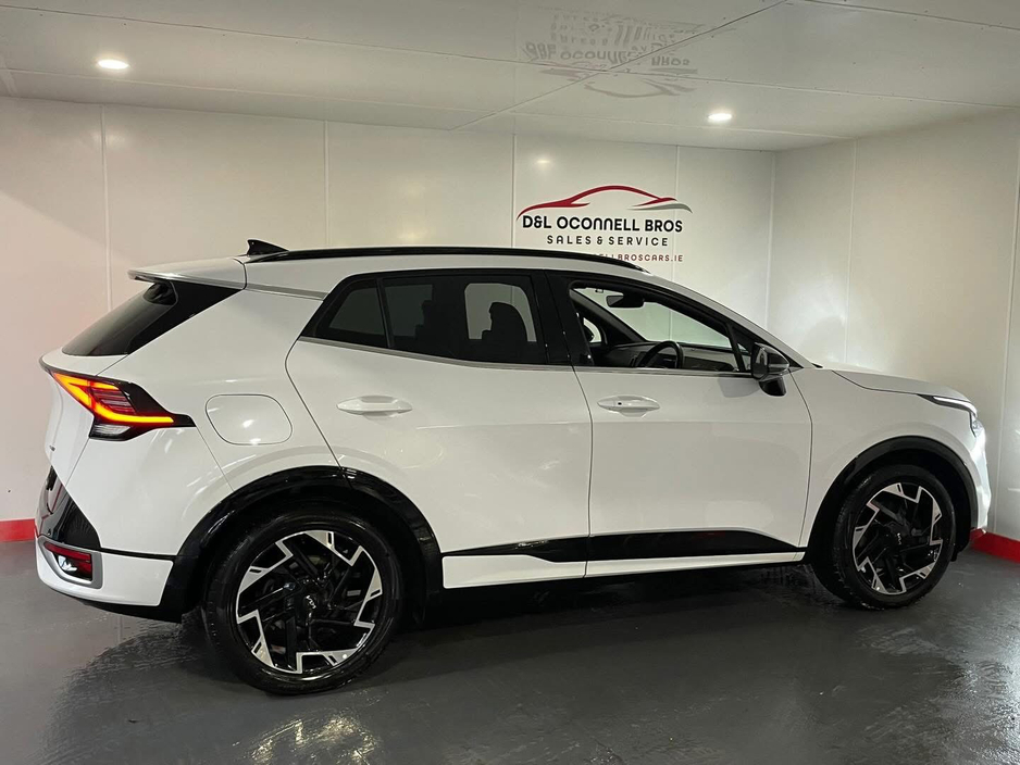 2022 Kia Sportage - image 10