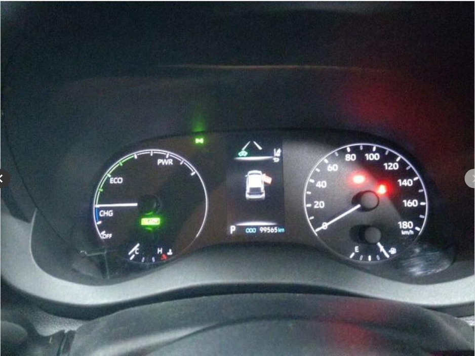 2021 Toyota Yaris - image 6