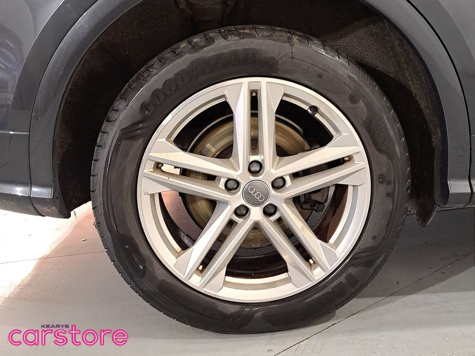 2020 Audi Q5 - image 14