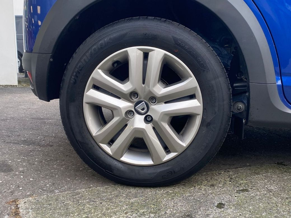 2021 Dacia Sandero - image 11