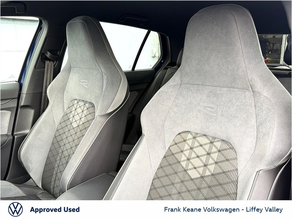 2023 Volkswagen Golf - image 20