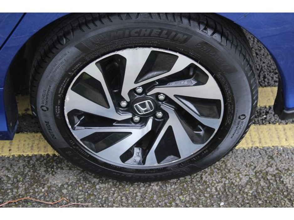 2020 Honda Civic - image 10