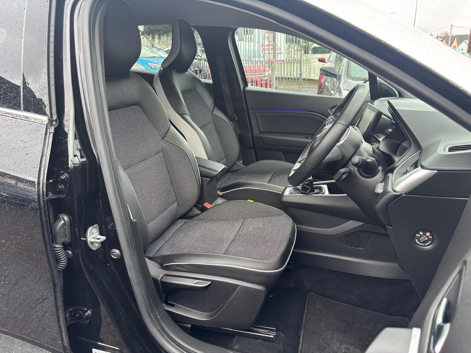 2024 Renault Captur TECHNO TCE  5DR  LOW  MILEAGE