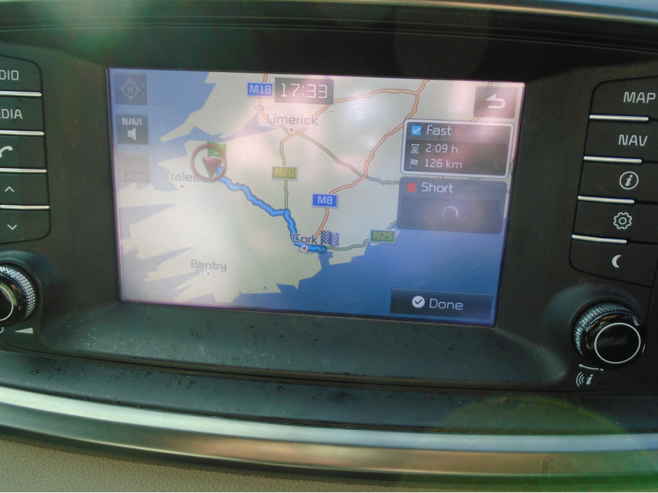 2016 Kia Sorento - image 12