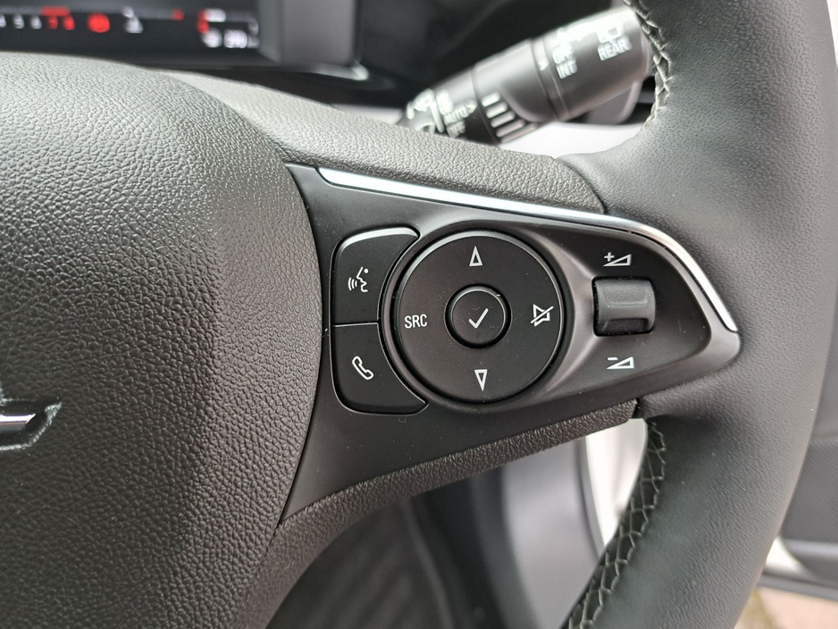 2025 Opel Mokka - image 24