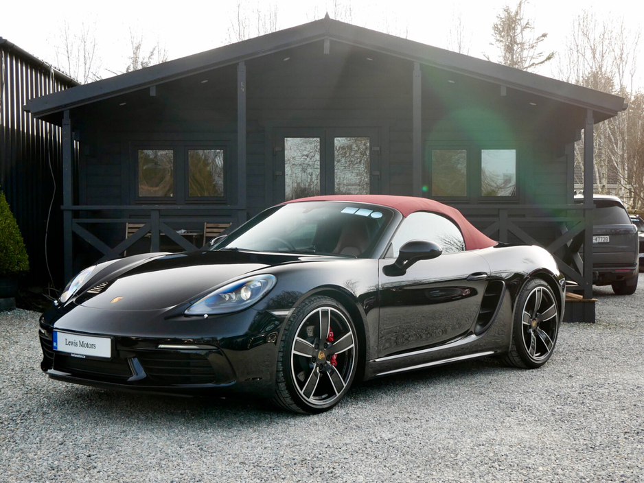 2026 Porsche Boxster - image 9