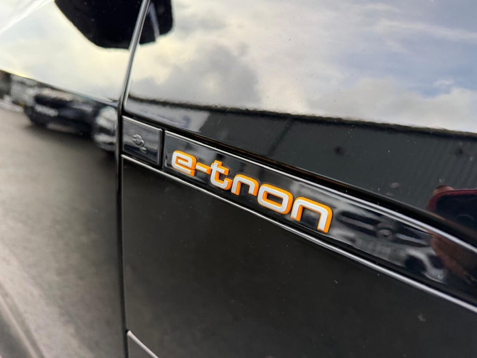 2023 Audi e-tron - image 40