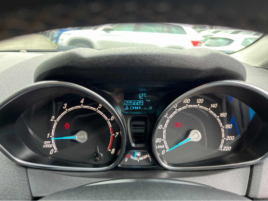 2017 Ford Fiesta - image 22