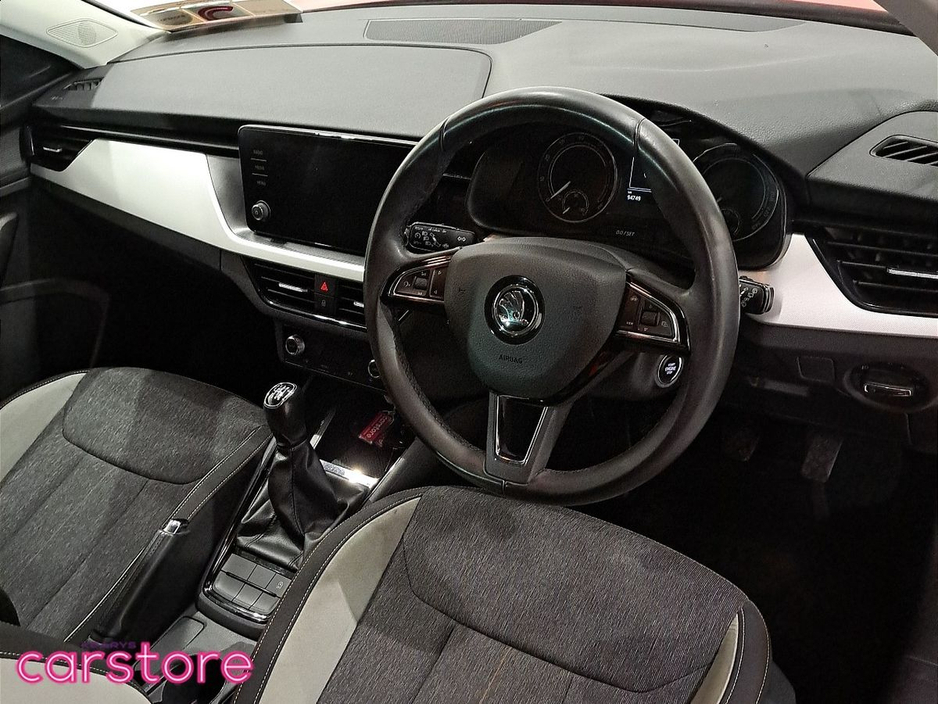2020 Skoda Kamiq - image 14