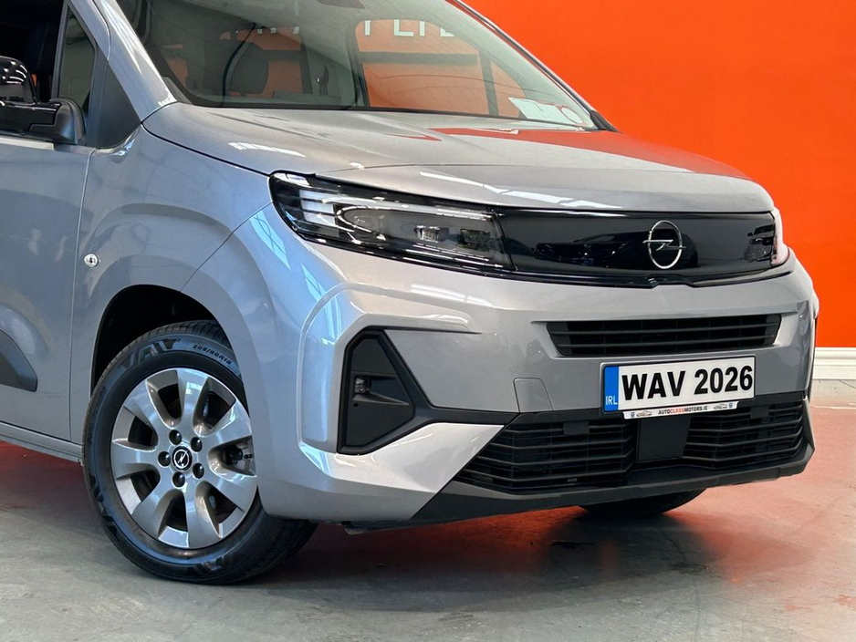 2026 Opel Combo 7 SEATER WHEELCHAIR ACCESIBLE TAXI €40,000