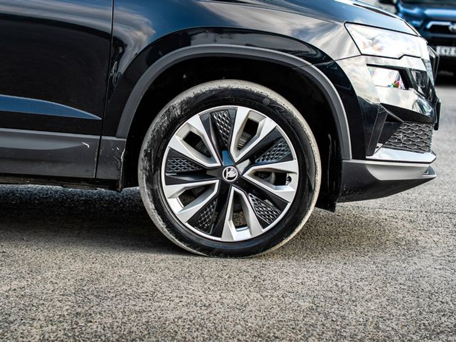 2024 Skoda Karoq - image 3