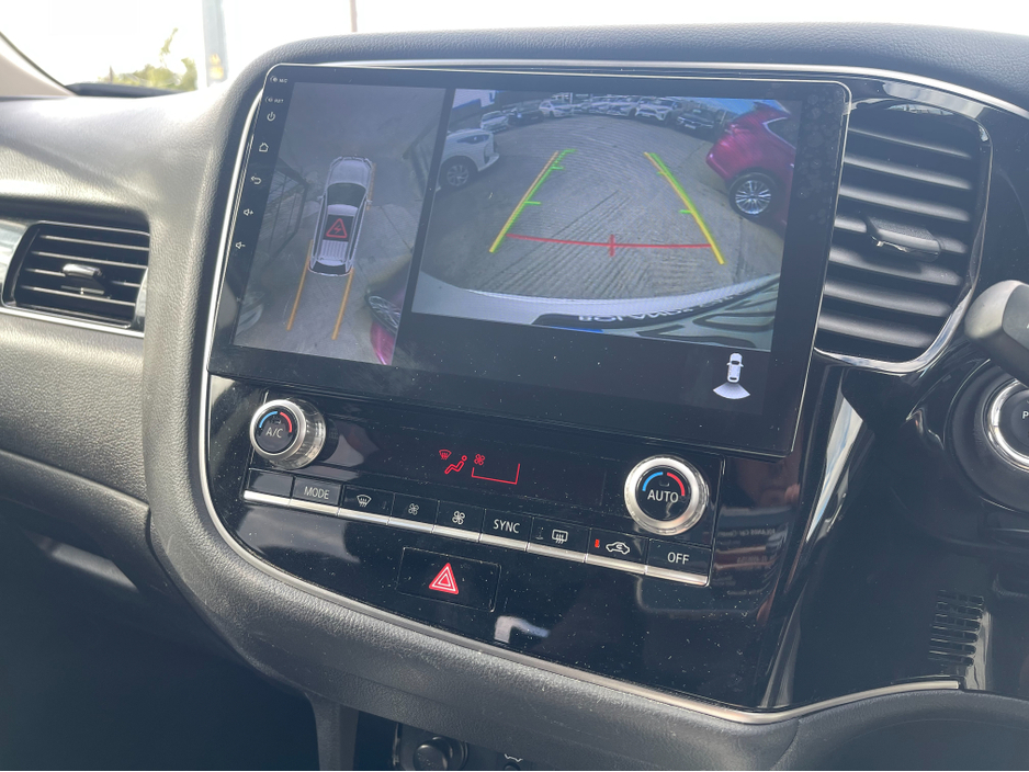 2020 Mitsubishi Outlander (Very Low Km's) HYBRID 2.4 PHEV AUTOMATIC 5DR MODEL  www.bolandscarcentre.ie €24,900