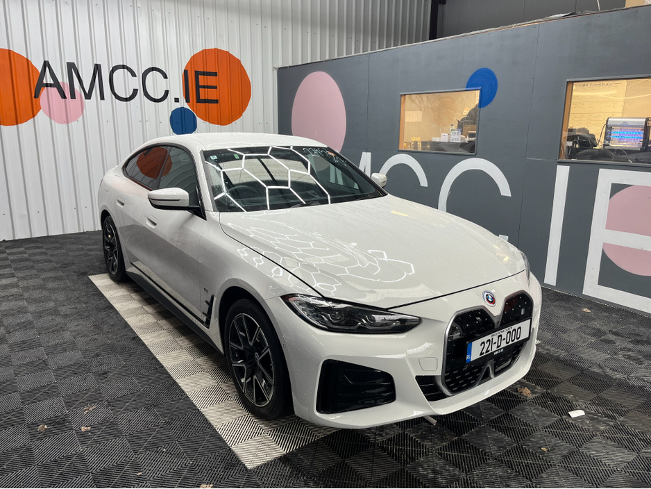 2022 BMW i4 €33950! 2022 BMW I4 ELECTRIC AUTOMATIC / CRUISE CONTROL / 360° PARKING CAMERA / ELECTRIC MEMORY & HEATED SEATS / HEATED REAR SEATS / APPLE CARPLAY / AMBIENT LIGHTS €33,950