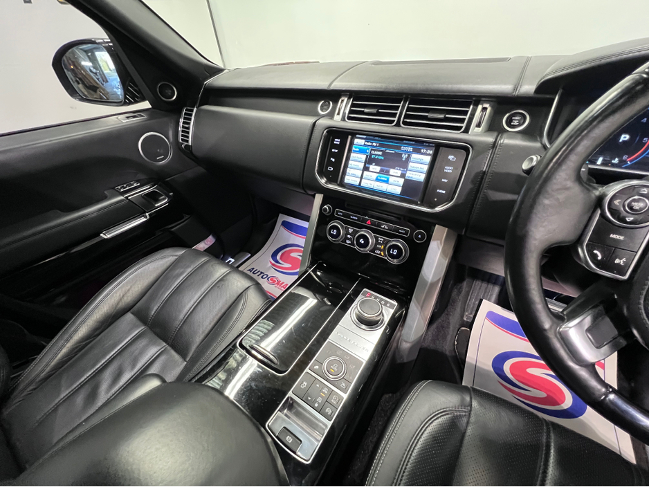 2013 Land Rover Range Rover - image 31