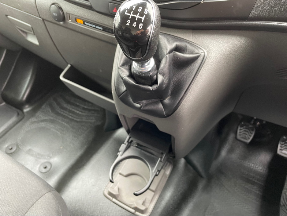 2025 Ford Transit - image 19