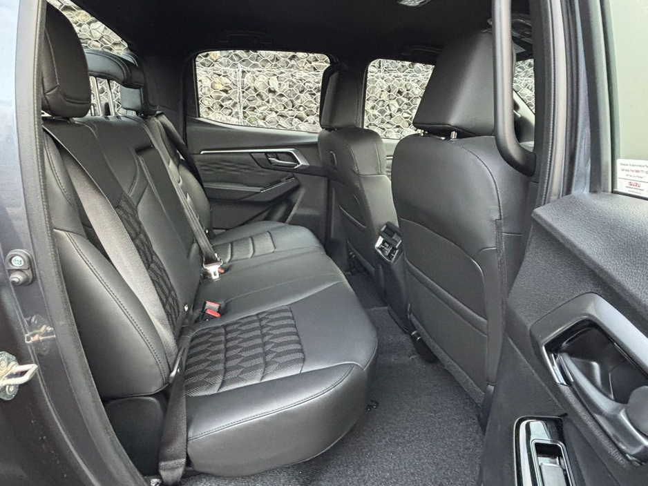 2025 Isuzu D-MAX DL40 AUTO DCB €48,499