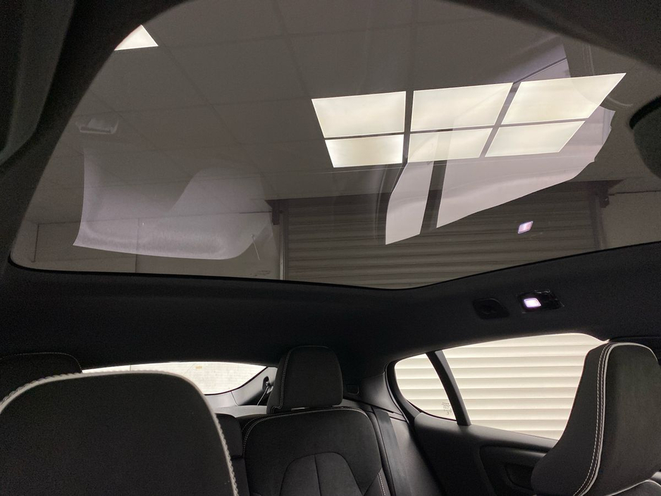 2026 Volvo EC40 - image 17