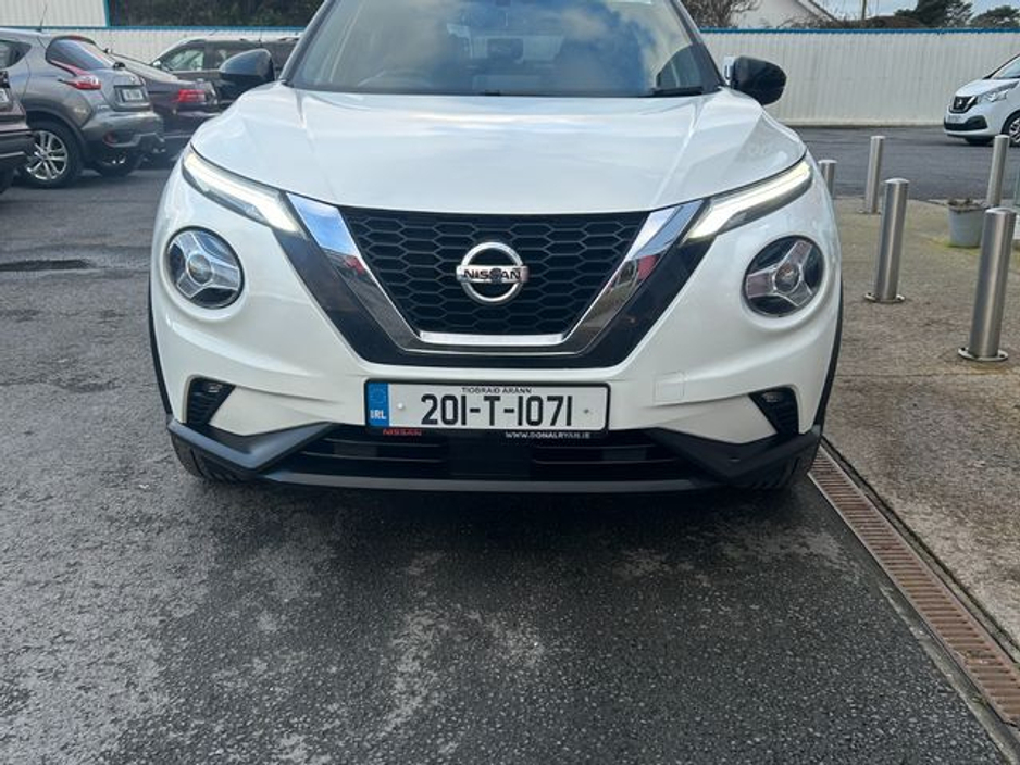 2020 Nissan Juke - image 2