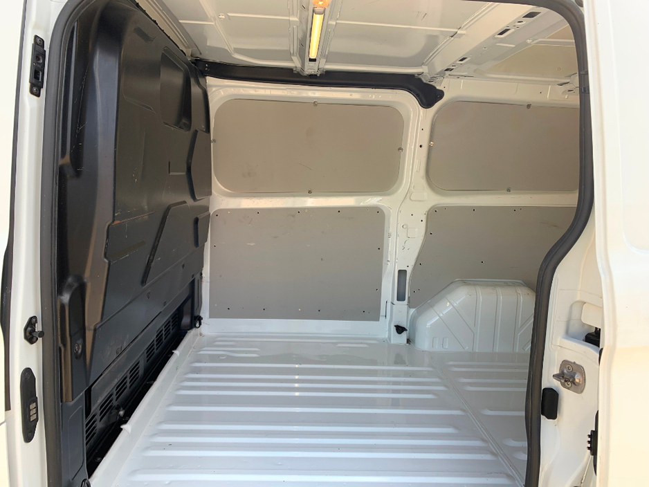 2021 Ford Transit Custom - image 11