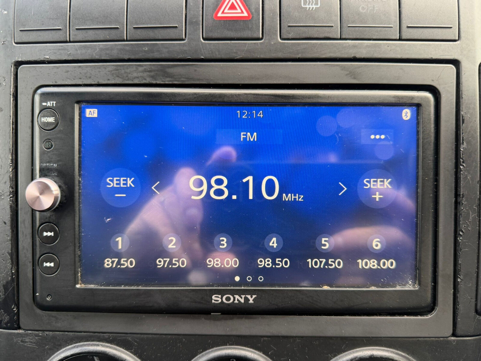 2007 Volkswagen Polo - image 10