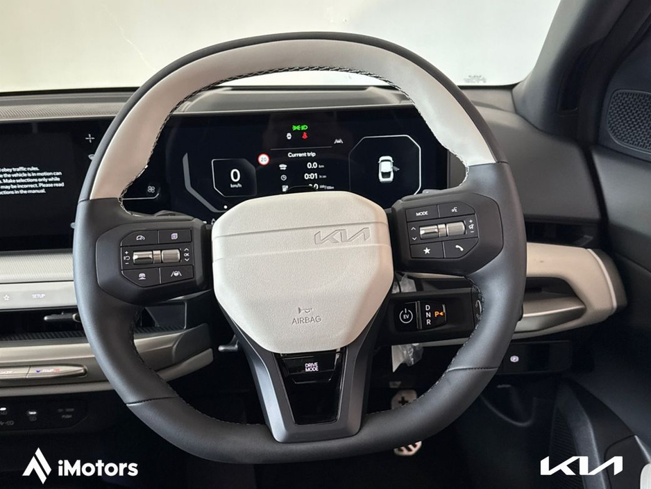 2025 Kia EV4 - image 17